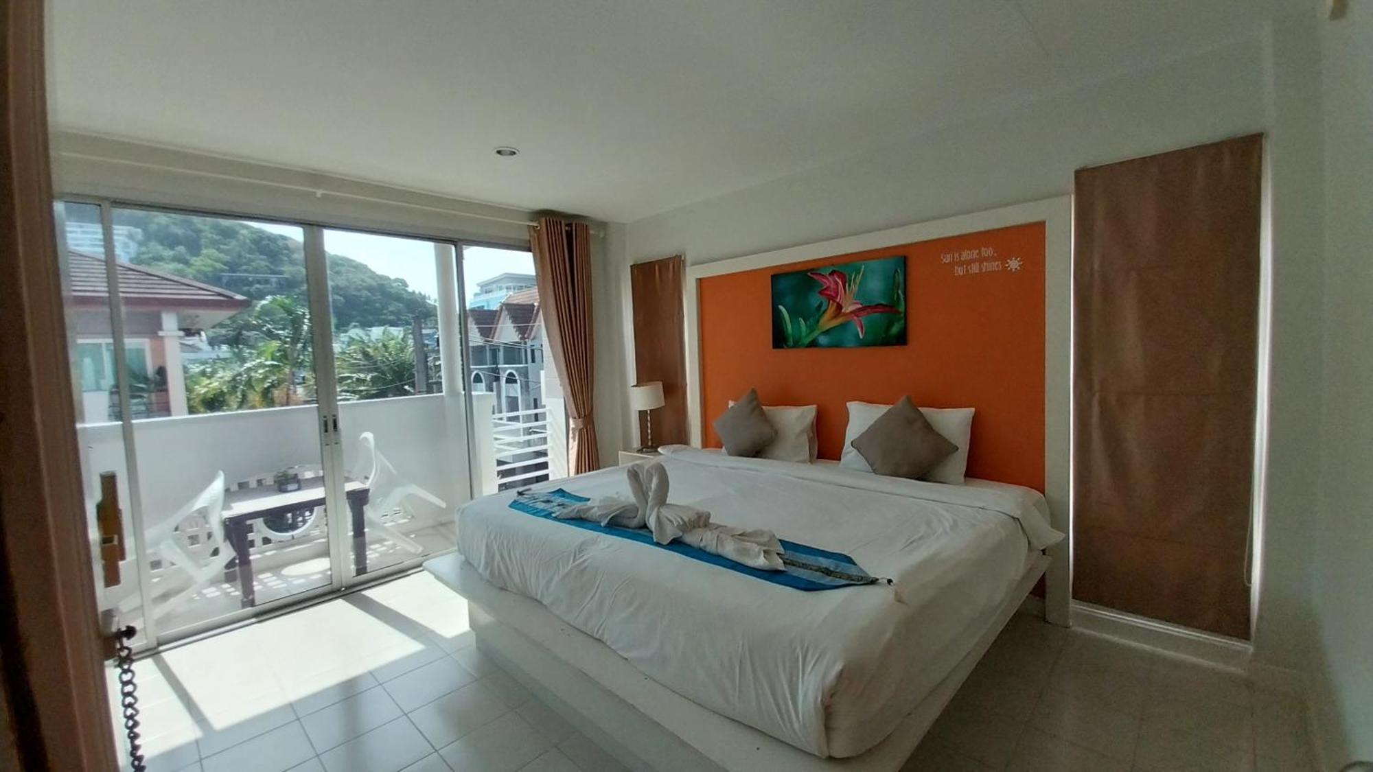 Phuket Racha Kata Homestay Екстериор снимка